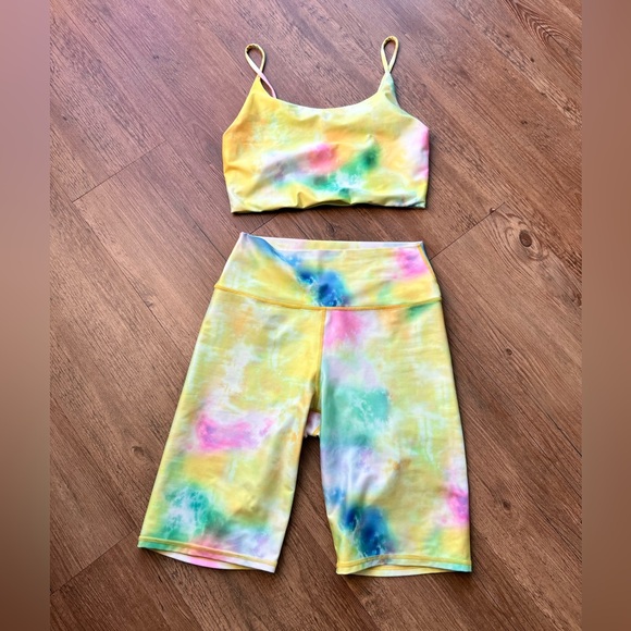 alice and olivia tie dye
